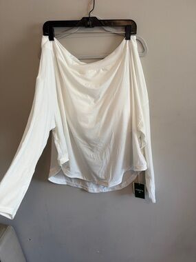 NWT - Halara one shoulder long sleeve with thumb hole